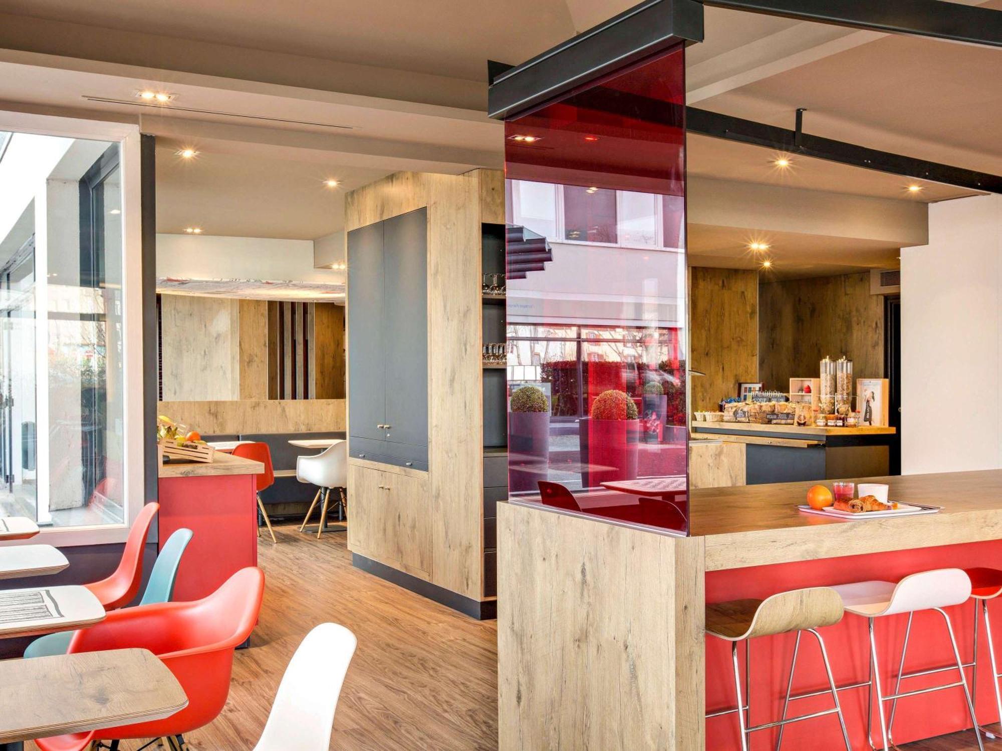 Hotel Ibis Ferrand Montferrand 3*