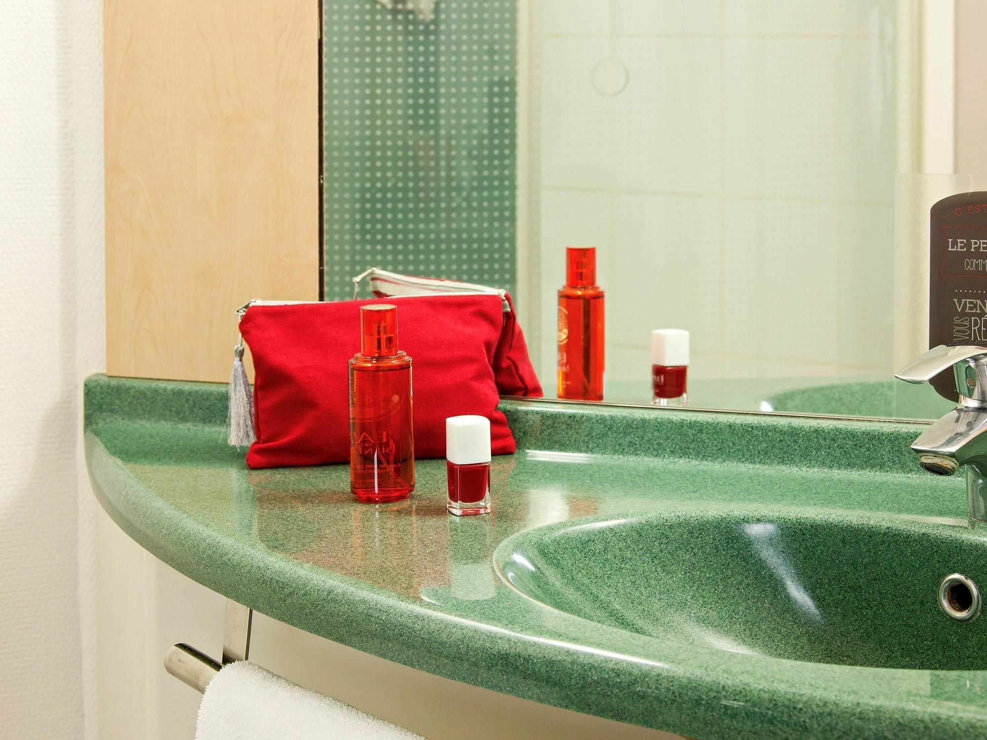 Hotel Ibis Ferrand Montferrand 3*